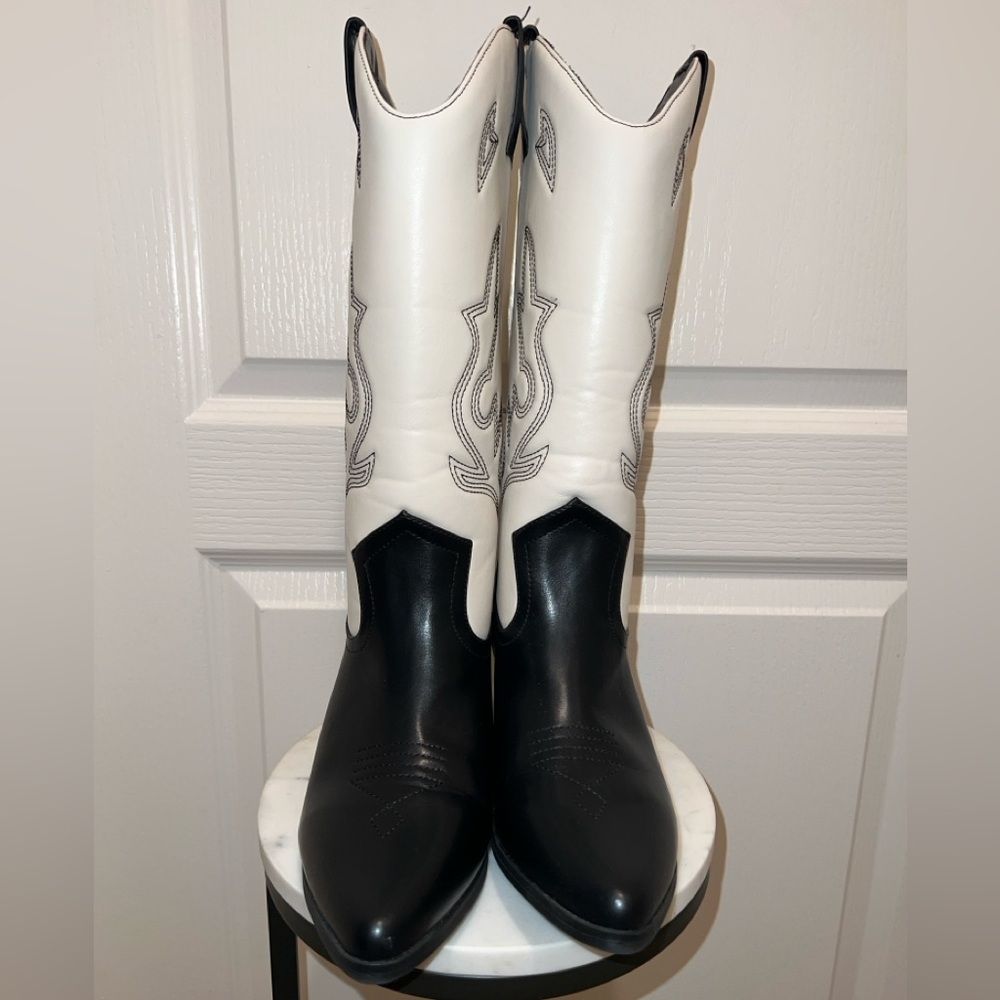 SODA Western Boots - 11 - White / Black - EUC - Picture 5 of 8